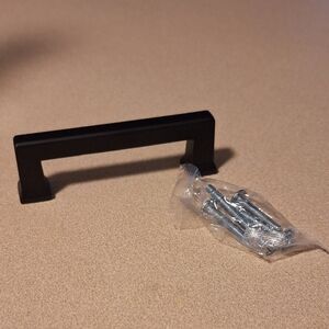 9 Pull Handles Black